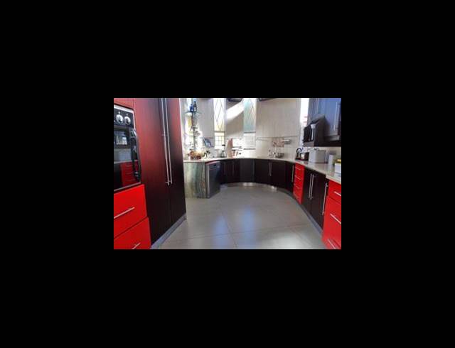 4 BEDROOM HOUSE FOR SALE IN ARCON PARK